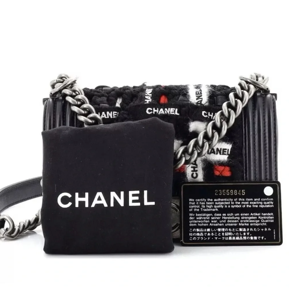 ❤️❤️SOLD❤️❤️Chanel Boy2016 Limited Edition Tweed/Lambskin Leather Crossbody - Picture 2 of 11
